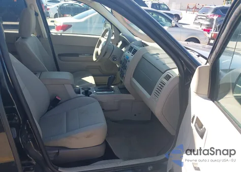 2011 Ford Escape Xlt z USA, uszkodzony, nr VIN 1FMCU9DG3BKC01794